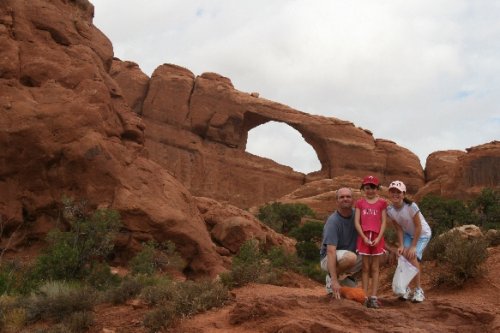 46 skyline arch marty and girls.JPG