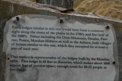 10_earth_lodge_sign1.jpg