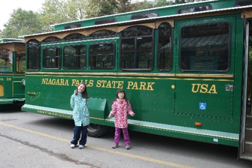 03 kids with trolley.JPG