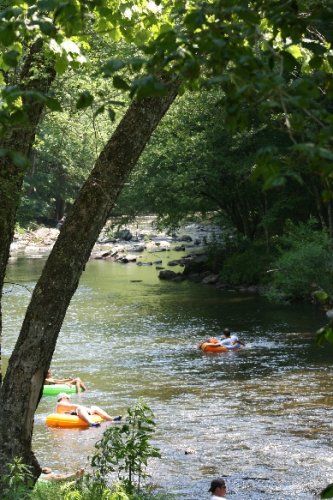 01 tubing down creek.JPG