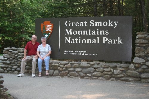 04 smoky sign g&p.JPG