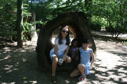 04 girls on a bump in a log at the bottom of the sea.JPG